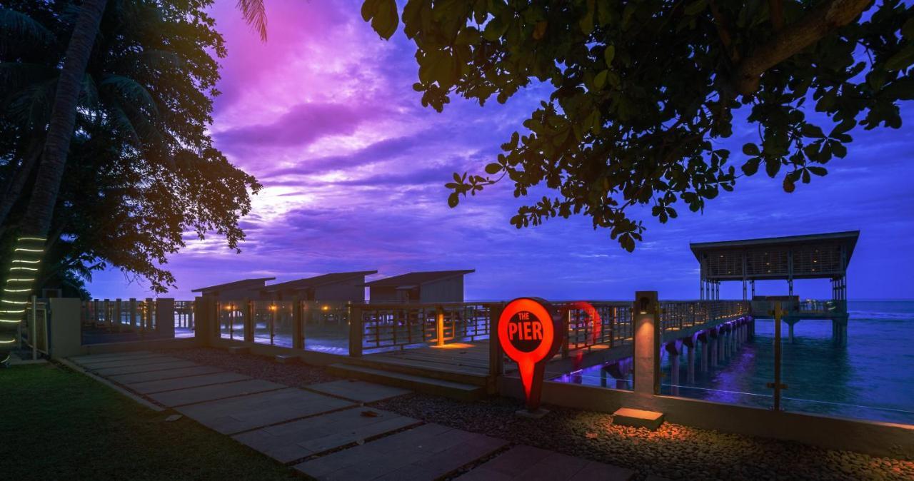 Aston Anyer Beach Hotel Exterior photo