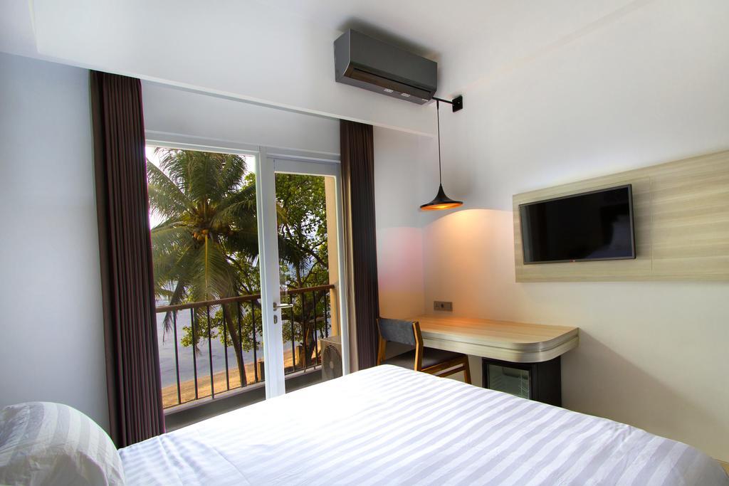 Aston Anyer Beach Hotel Room photo